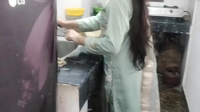 Doctor ne muze ghar pe bulakar bedroom me jabar dasti pela