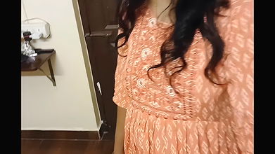 DESI INDIAN STRANGER GIRL FUCKING IN HOTEL ROOM