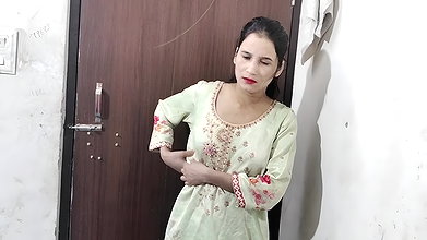 Dever ne bhabhi ki chut far di