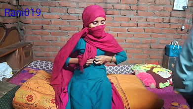 Indian Desi hauswaif Rani bhabhi ki chudayi devar ne bhabhi ko ghodi bana ke choda