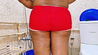 Stepmom showing pissing in front of her stepson after thay fuck