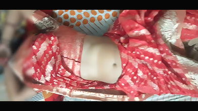 Called the friend’s wife’s red sari and persuaded her to the friend’s wife by romancing her very well