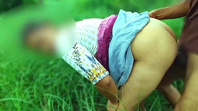 Desi Village bhabhi enjoy early morning sex with her Devar in jungle, outdoor Jungle Sex