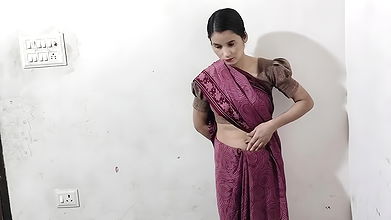 Pregnant chachi ko jabar dasti pakad ke pela