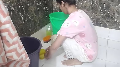 Step daughter ki tight jawani dekh kar jabar dasti pela
