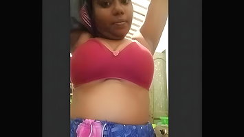 Desi Bigboob Girl Showing