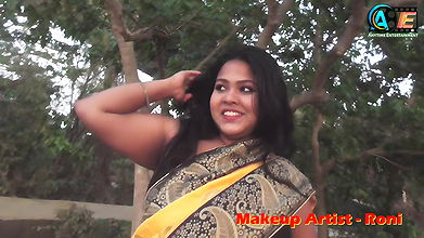 saree lover  saree photoshoot  saree sundori  saree fashion  bong beauty  curvy model BRISTI