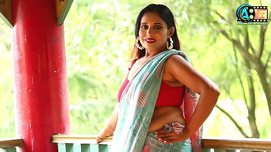 Saree Shoot  Saree Fashion Shoot  Saree dropping Video Shoot  Saree Lover Model Mou