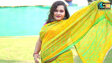 Saree Video Shoot  Saree Fashion Shoot  Saree Sundari  Saree Lover Model Actress Poulomi