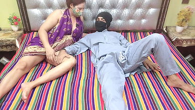 Indian Desi girl seduced her best friend’s brother Clear Hindi Audio Xxxxx Desi Sex