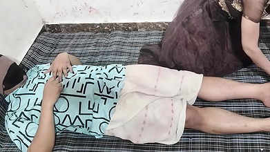 Step sister ko sex karne ka man tha usko khus kar diya