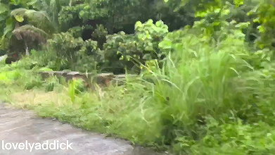fitri kencing lagi. Outdoor Piss