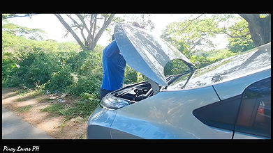 Lucky Stranger Asian Amateur Threesome Inside the Car on the Road,car Fuck