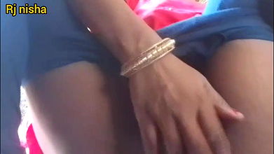 Rj nisha is masturbation by the finger