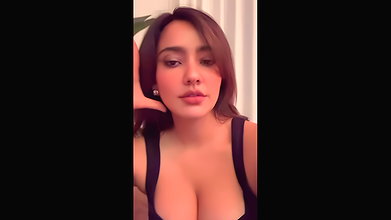 NAUGHTY NEHA DELIBERATE EXPOSE HER MILKY CLEAVAGE