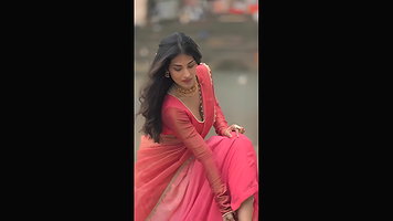 MILONI JHONSA BACKLESS AND STUNNING DESIRABLE IN SAREE 2