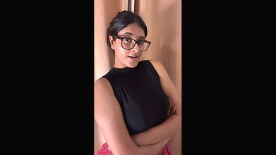 NERDY PRERNA GUPTA FLAUNTING INTO SEXY BABE IN SAREE EROTIC TRASITION2