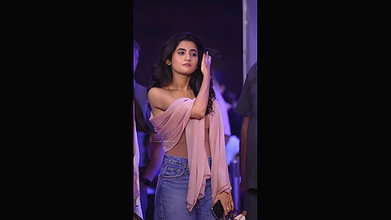 ASHLESHA THAKUR CAPTIVATING OPEN CLEAVAGE NAUGHTY AT EVENT UUFFF