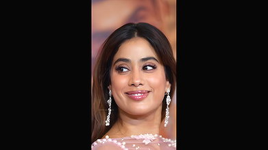 CHICK JHANVI KAPOOR IRRESISTIBLE CUMWORTHY SEXY IN DESI ATTIRE AT EVENT 110