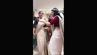 cute malayali lady navel in kerala saree