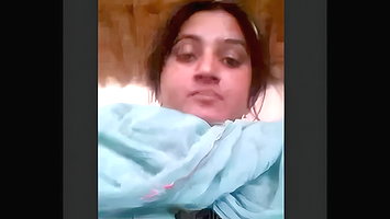 Village Bhabi big pussy