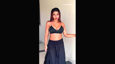 DUSKY SUHANA KHAN DELICIOUS POPPING CLEAVAGE LUSTY TEASE HQ VIDEO2