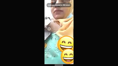 Beautiful Hijabi Nurse Showing Shaved Pussy Big Boobs To Lover On Vc2