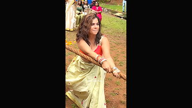 kerala gilr breasts and cleavage in kerala dress2