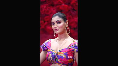 AKANKSHA PURI SEDUCTRESS DIVA DEEP CLEAVAGE AND DELIBERATE BACKLESS EXPOSE 4