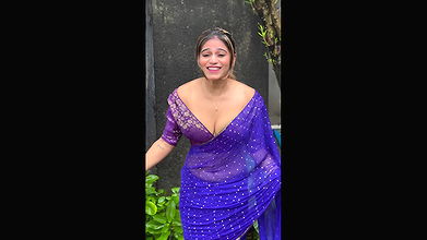 SABETRI DEHURY CAPTIVATING OPEN CLEAVAGE WET IN RAIN EXPOSE