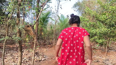 Desi Gawar girl went to the jungle and had sex with her lover