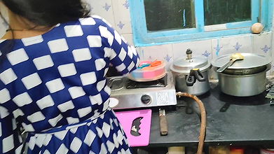 Hot Indian Girl Kichen Sex