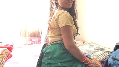 Sexy Indian Aunty Sex with Hot Indian Saree Remove