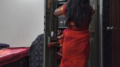 Ghar Ke Saf Safai Ke Dewran Daven Ne Bhabhi Ko Choda