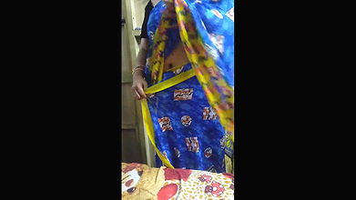 Busty Aunty Exposed the Saree