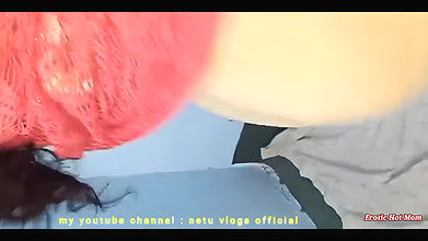 Desi Indian Hot Bhabhi Performing Nanga Dance in Private Room