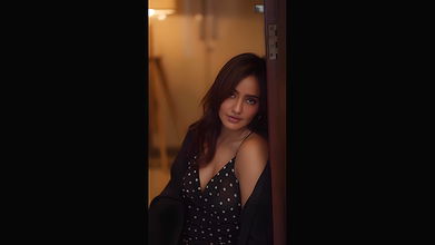 NEHA SHARMA IRRESISTIBLE BIHARAN NAUGHTY JUICY CLEAVAGE TEASE HQ VIDEO2