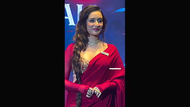 SENSUOUS SHRADDHA KAPOOR IRRESISTIBLE DIVA IN SAREE TEMPTING HQ VIDEO 2