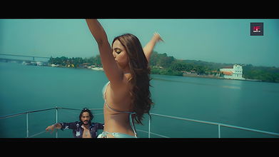 Young hot slim girls cleavage and navel show romantic song 2