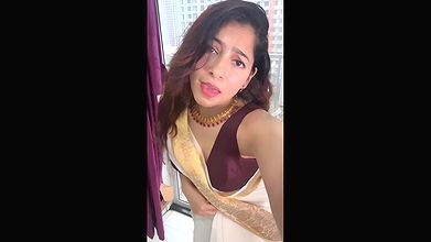 desi girl sexy lowhip saree navel show  2