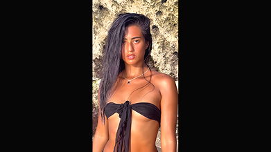 MODEL FIGURE DUSKY BOLD BABE TEMPTING IN BIKINI VIEW UUFFF 2