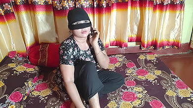 Couple’s Private Fun Moment – Exclusive Behind-the-scenes Experience