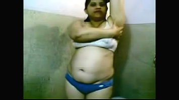 bhabhi heavy drilling hercunt in bathroom