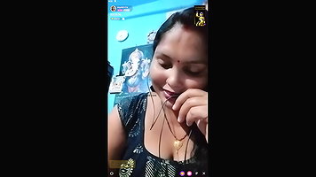 kajal85f7d