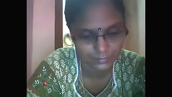 desi wife bathing masturbate on cam