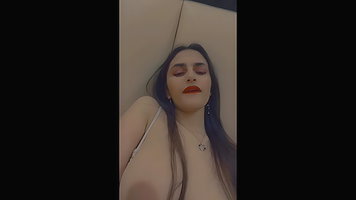Hot rich bhabhi masturbating