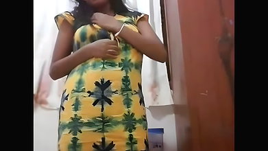 tamil babe masturbating for her boyfriend and recorded