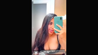Desi hot babe showing and fingring full collection