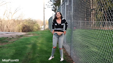 55misspoon69 Long Haired Brunette Pisses