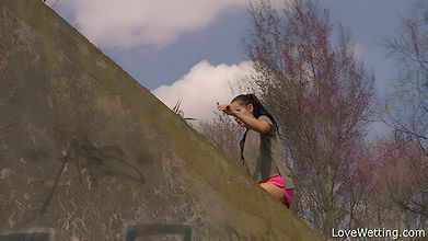 xi Dona Pissing scene June 05 2018